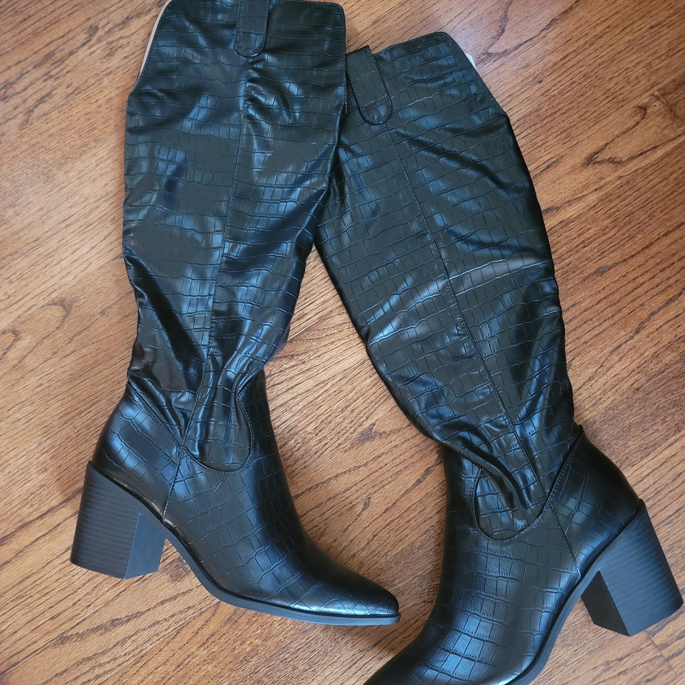 Macy's Black Croc-Patterned Heeled Boots